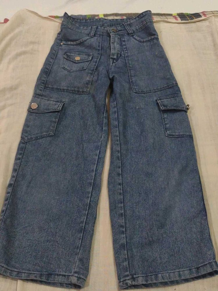 girls bell bottom new jeans