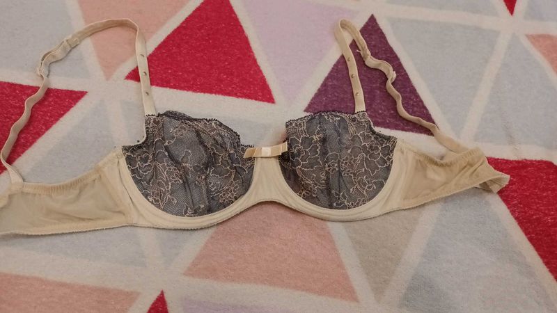 Lace Bra 32 C