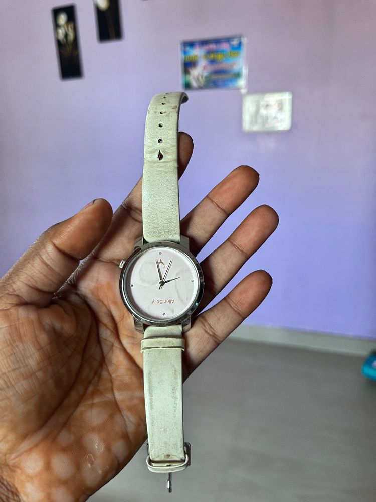Branded Girls Watch In Combo ( Have To Fix Cell