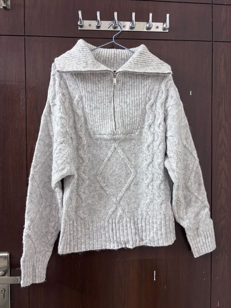 Cozy Cable Knit Pullover Sweater