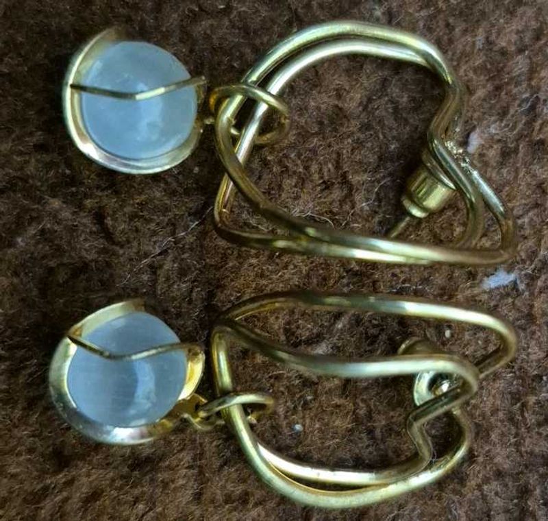 Vintage Gold Tone &amp; Blue Stone Earrings