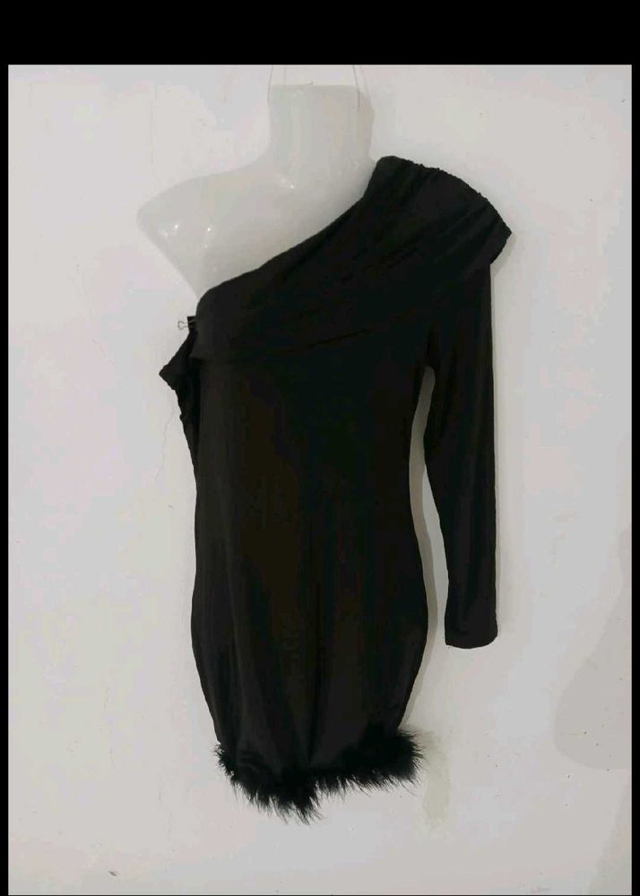 5 BLACK DRESS IN 199