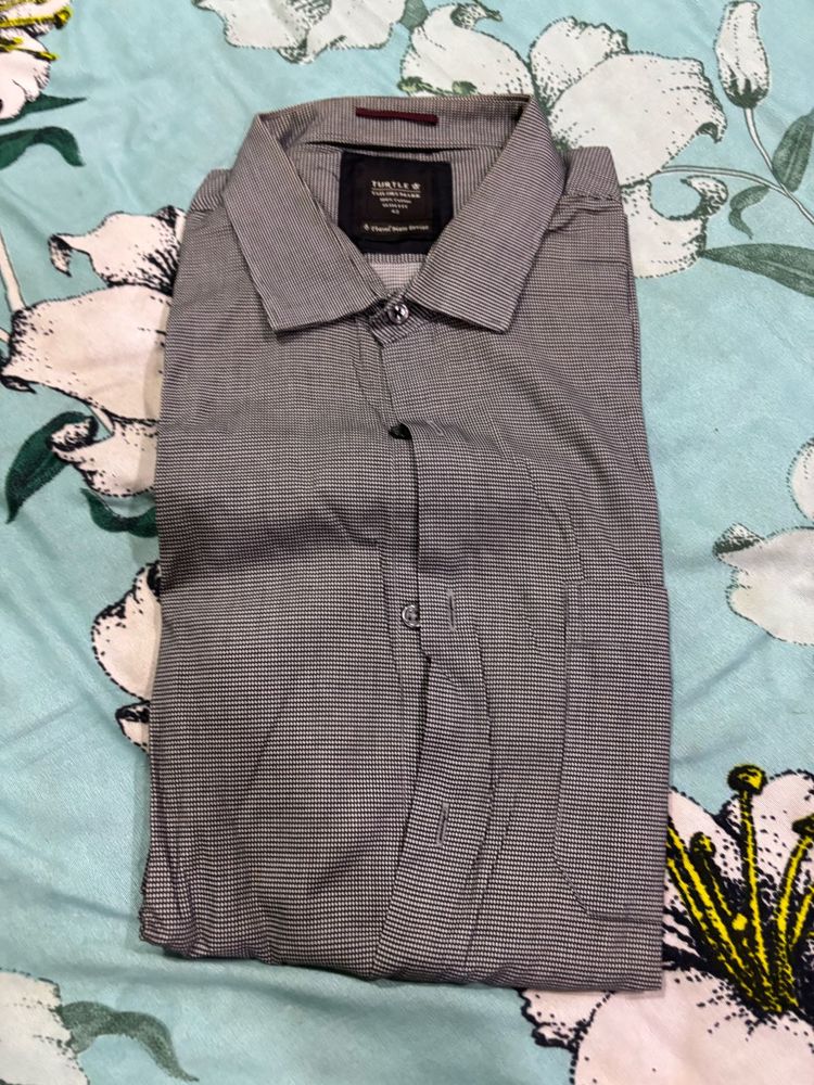 Turtle Grey Striped Shirt