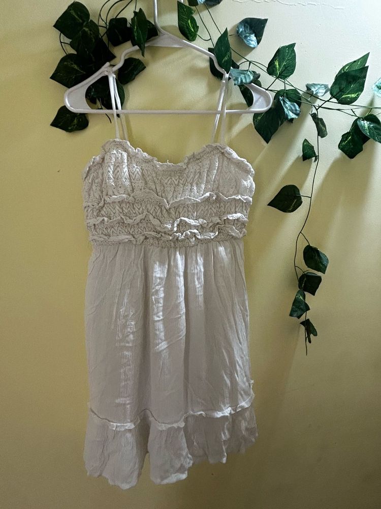 White Sleeveless Dress