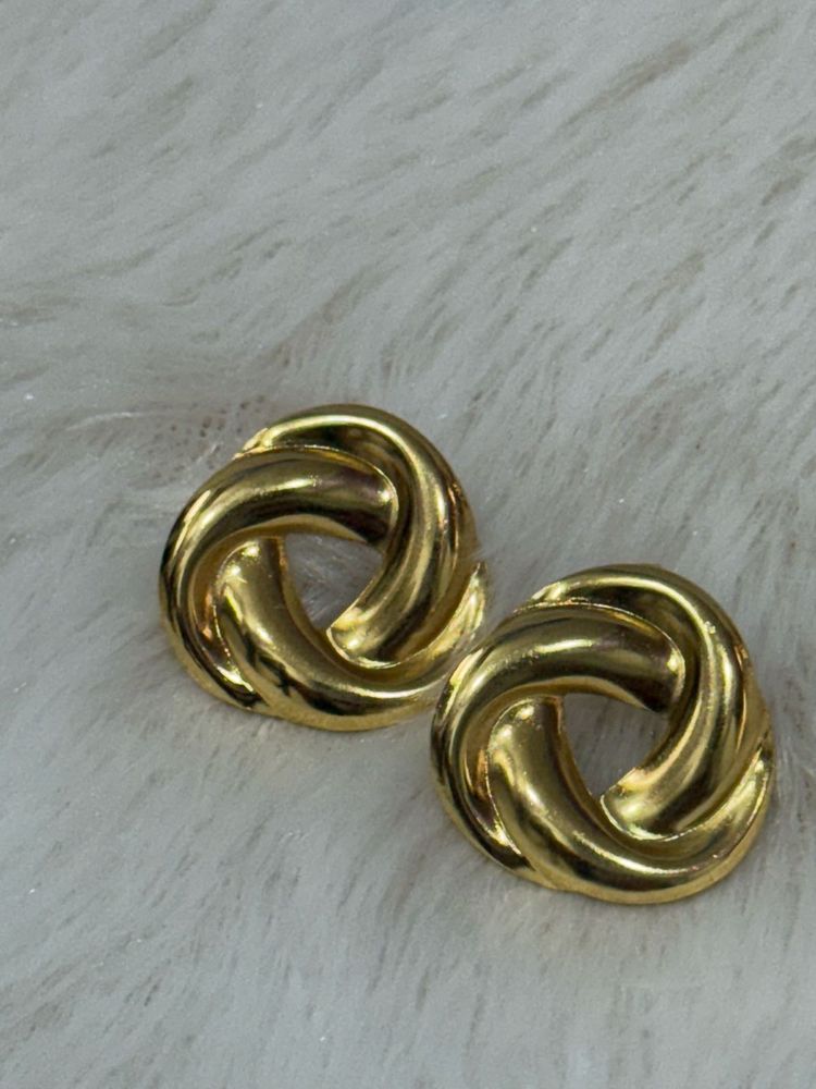 ✨ Golden Twist Luxe Studs