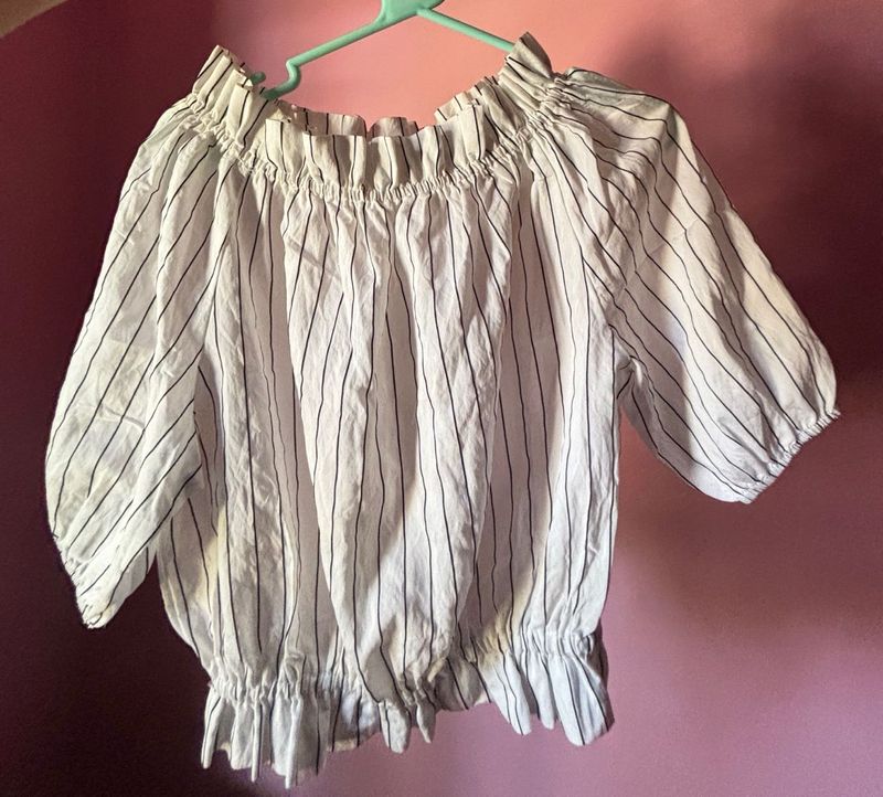 Off Shoulder Crop Top