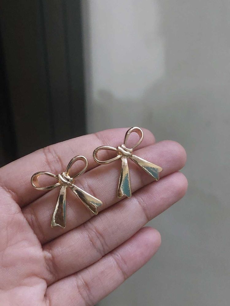 Bow Stud Earrings