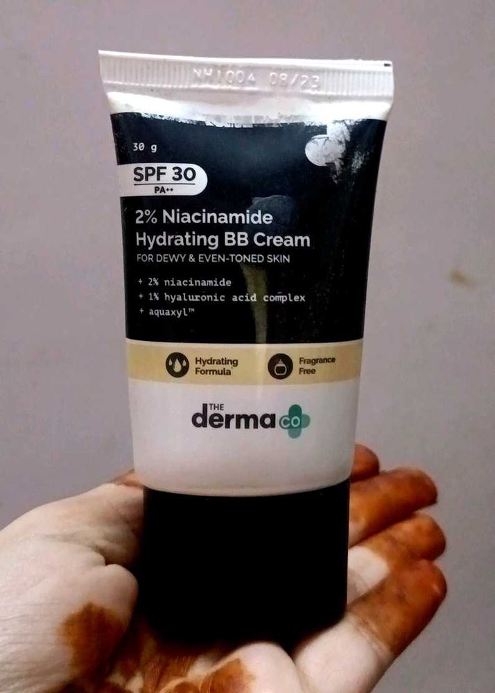 Derma Co. 2% Niacinamide Hydrating BB Cream