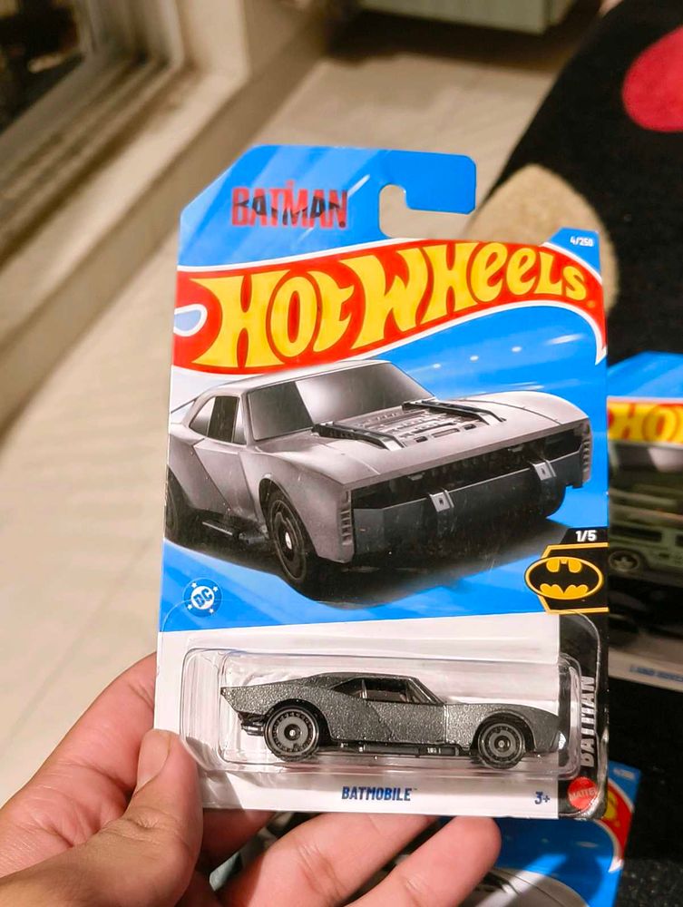 Hot Wheels Batman Batmobile