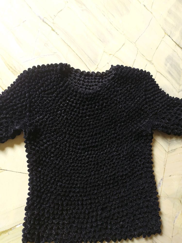 Short Sleeve Crop top for women and Girls (BLACK)