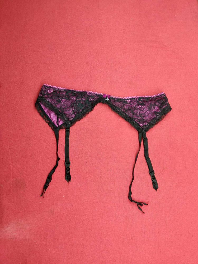 Garter Balt Size 34
