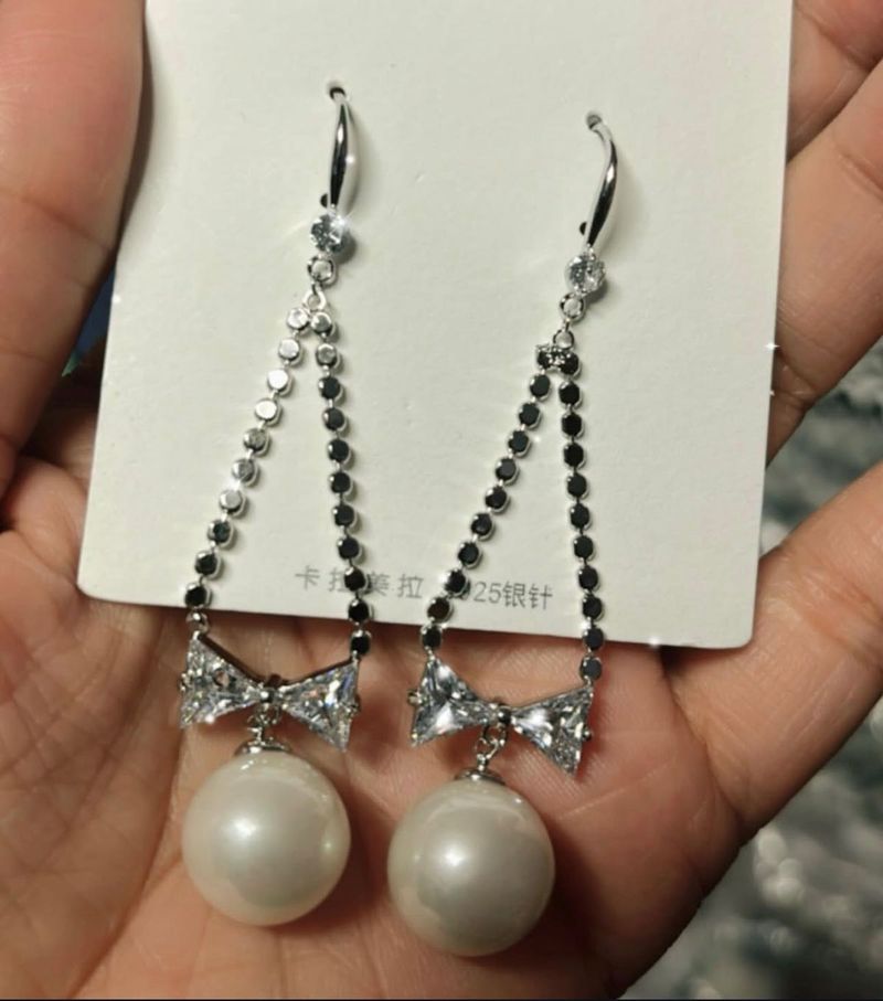 Pearl Earing