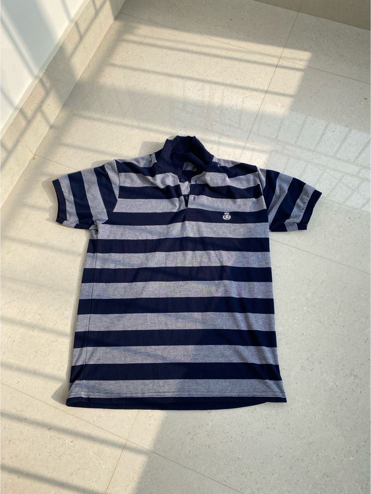 casual m size t shirt