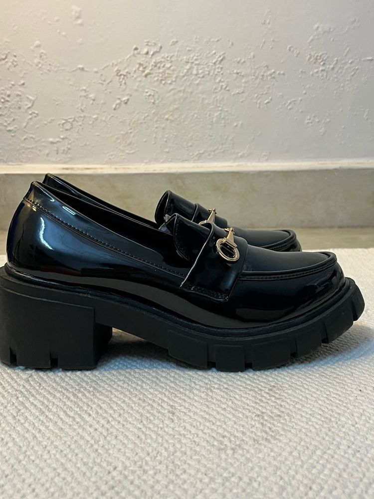 Black Chunky Loafers with Accessory Detai