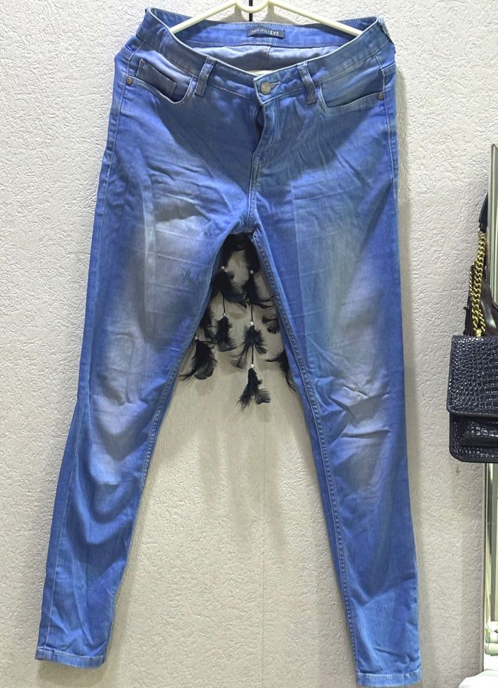 👖LIGHT BLUE SKINNY JEANS👖
