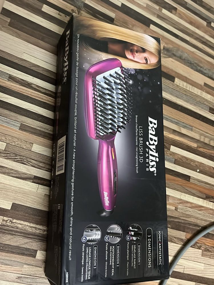 Hair Drying And Styling Appliance