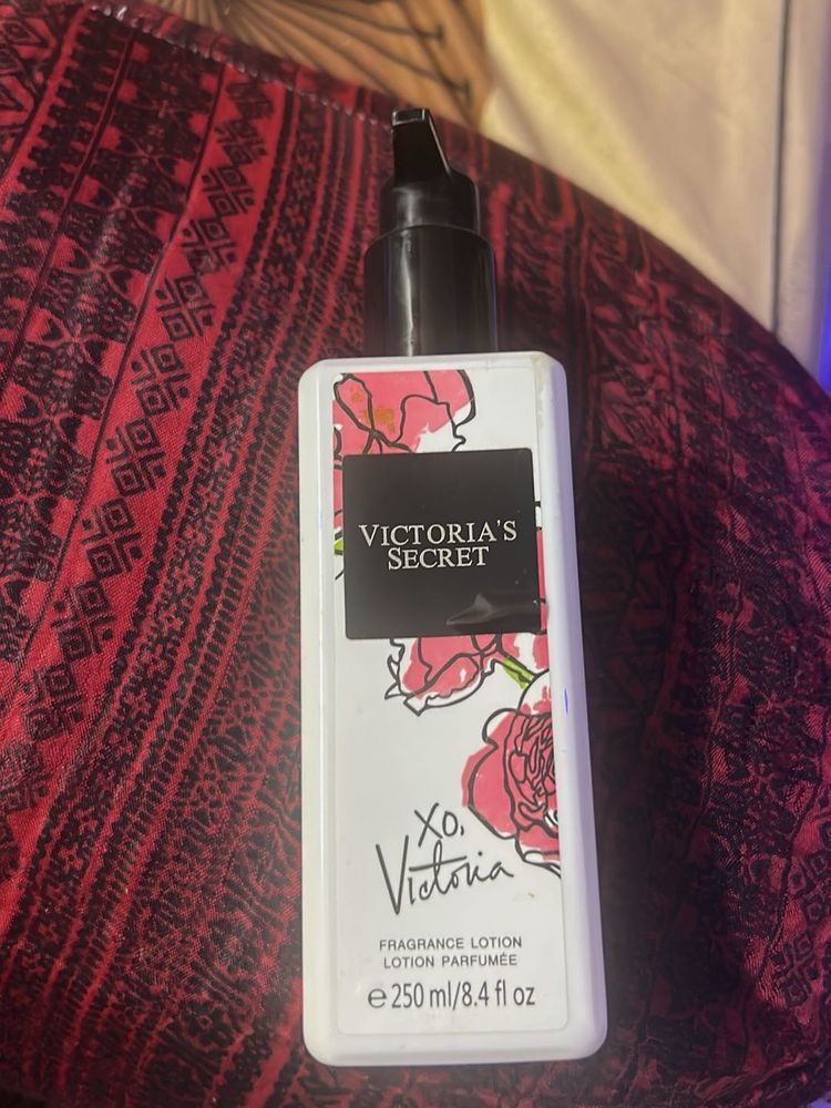 Victoria&#39;s Secret XO Victoria Lotion