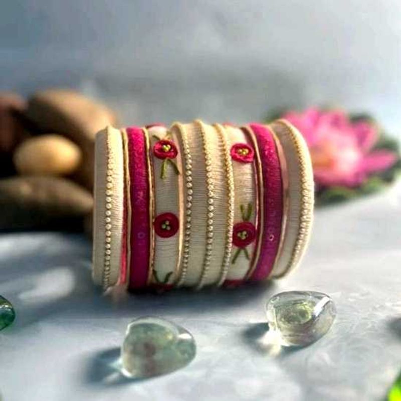 Pink Flower Bangles 🌺