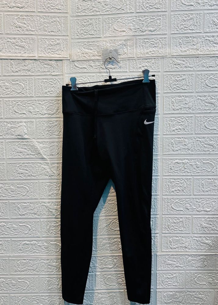🇺🇸 Nike Imported Tights