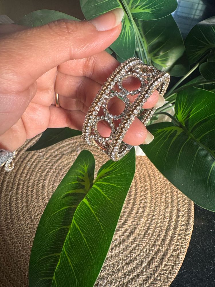 Sparkling Rhinestone Bangle Bracelet