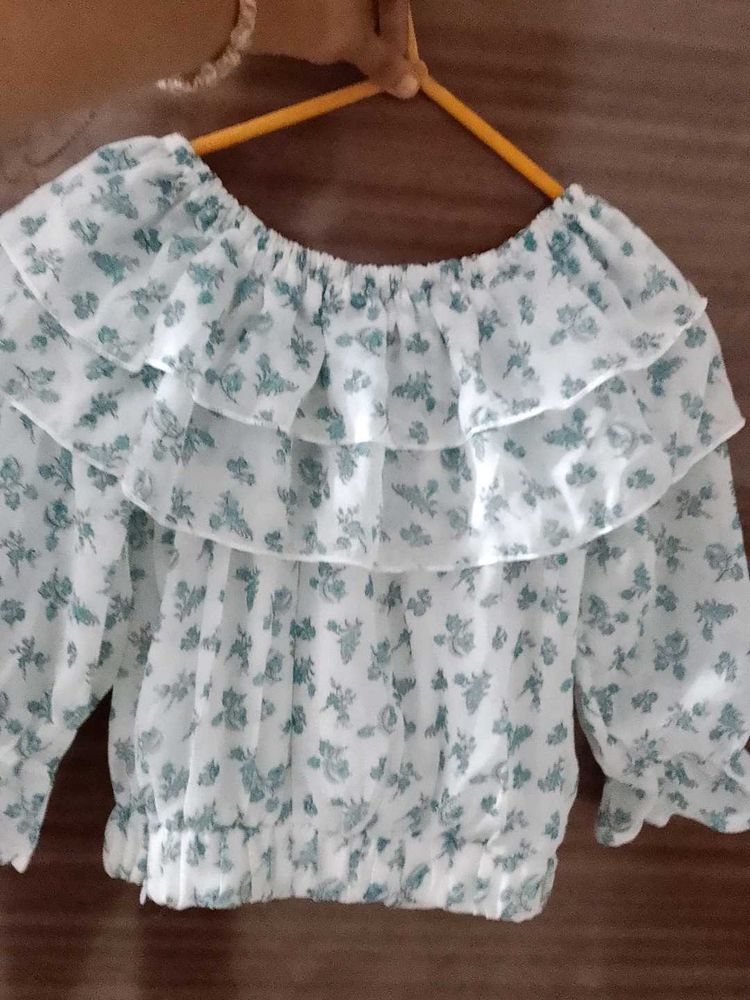 Floral Off-Shoulder Top