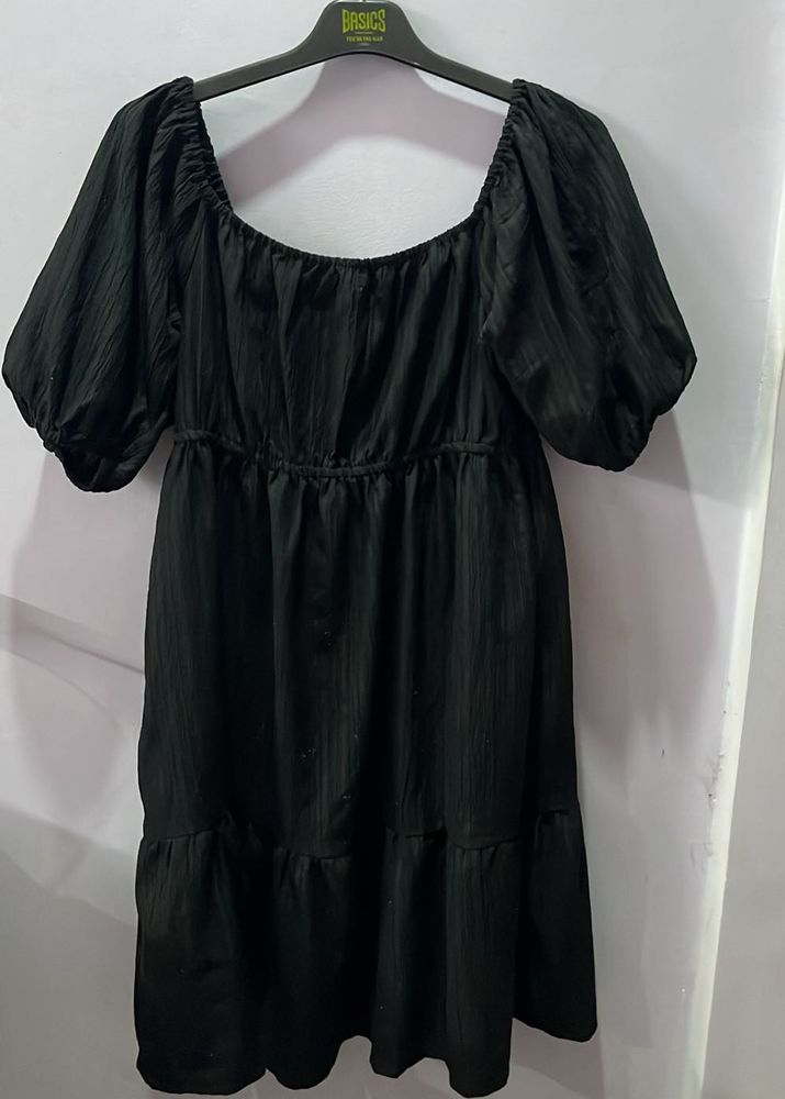 Women Black Top