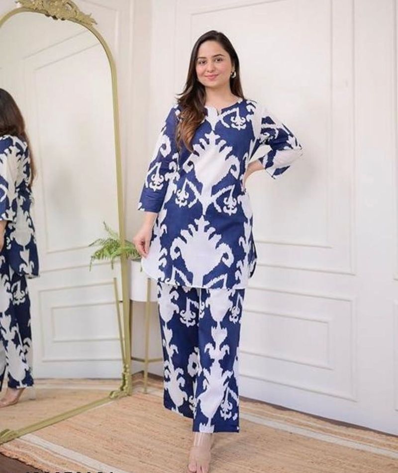 Elegant Blue &amp; White Kurta Set