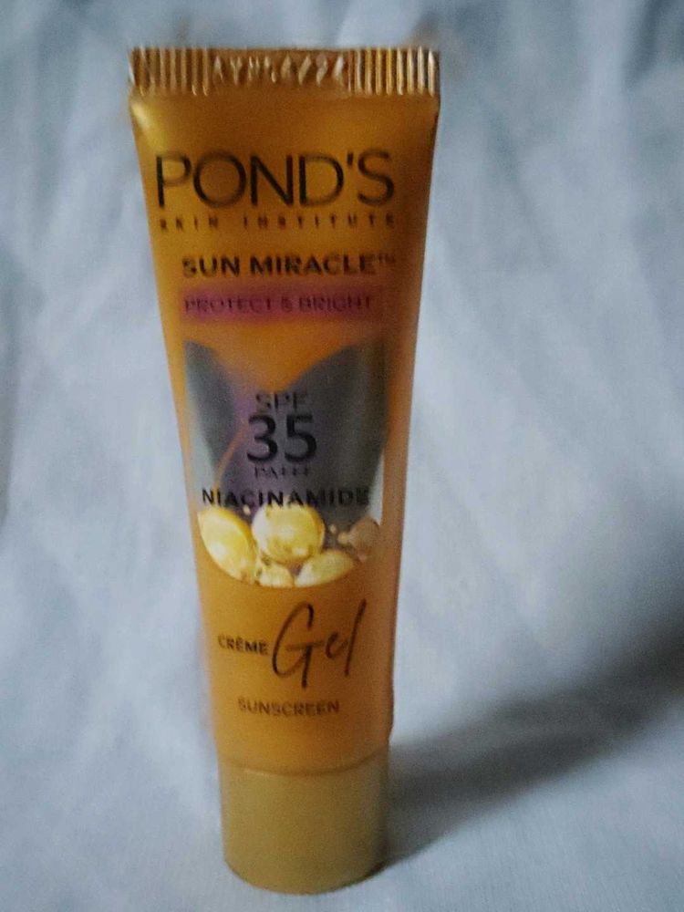 Pond&#39;s Sun Miracle SPF 35