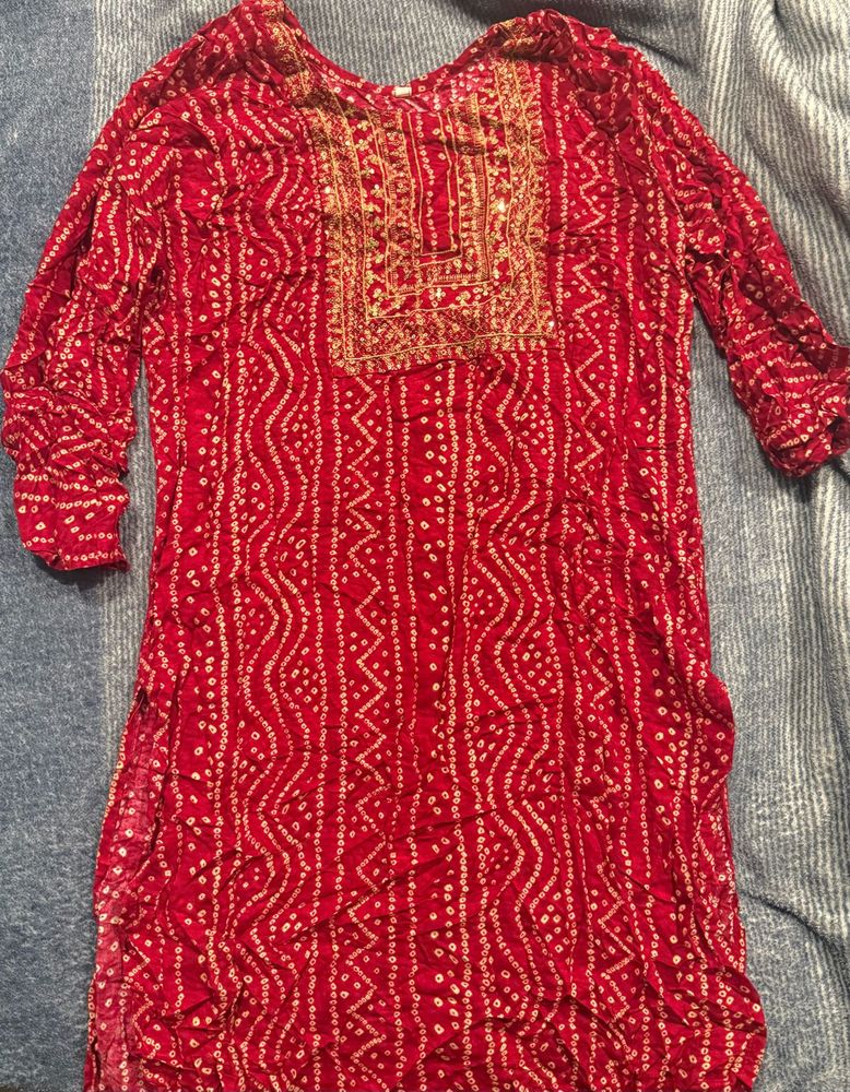Red &amp; Gold Embellished kurti