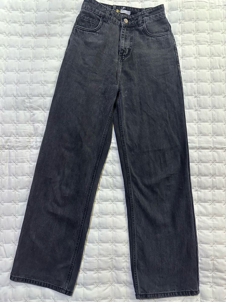 Off Duty Black Jeans