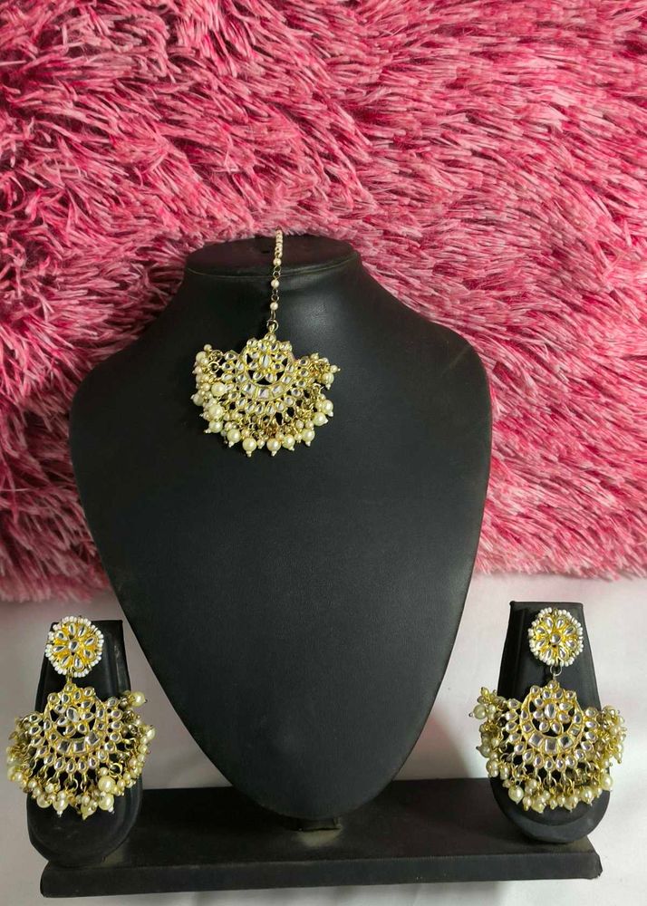 Elegant Kundan Jewellery Set
