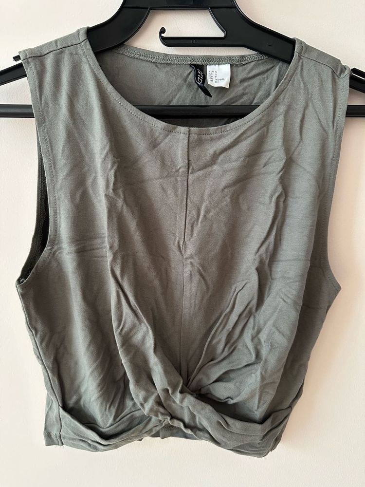 H&amp;M Crop Top
