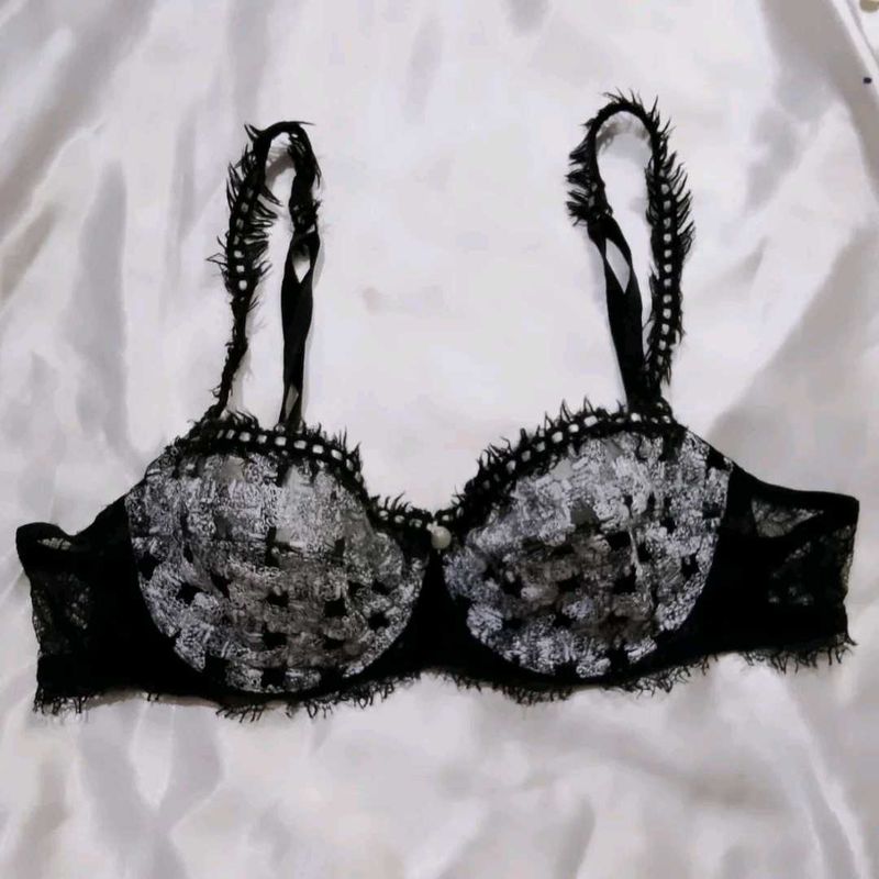 Lace Detail Bra