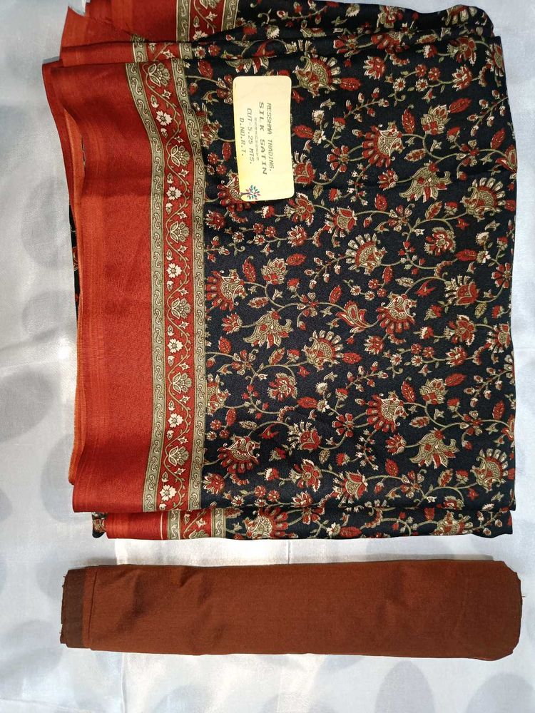 Vintage Floral Print Saree