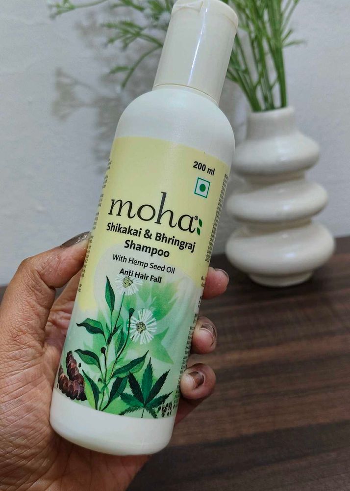 Moha: Shikakai &amp; Bhringraj Shampoo