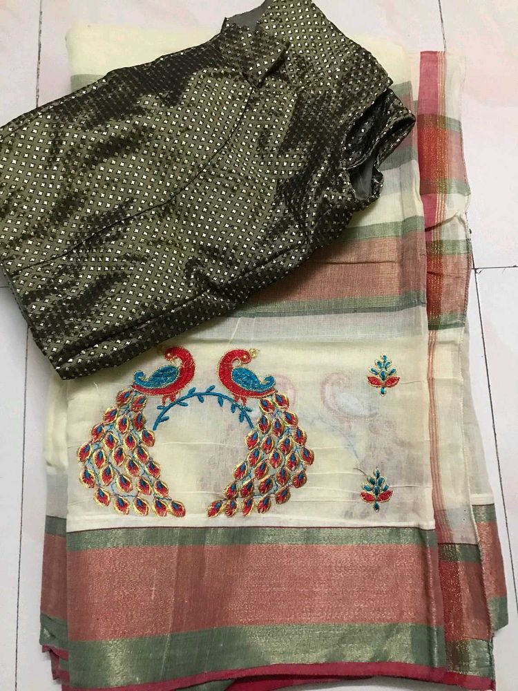 Off White Peacock Embroidery Saree With Blouse