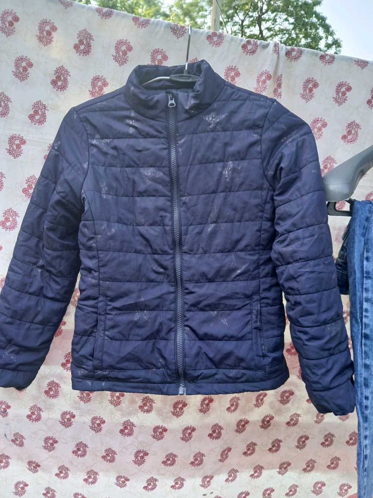 Navy Puffer Jacket - Lightweight &amp; Stylish