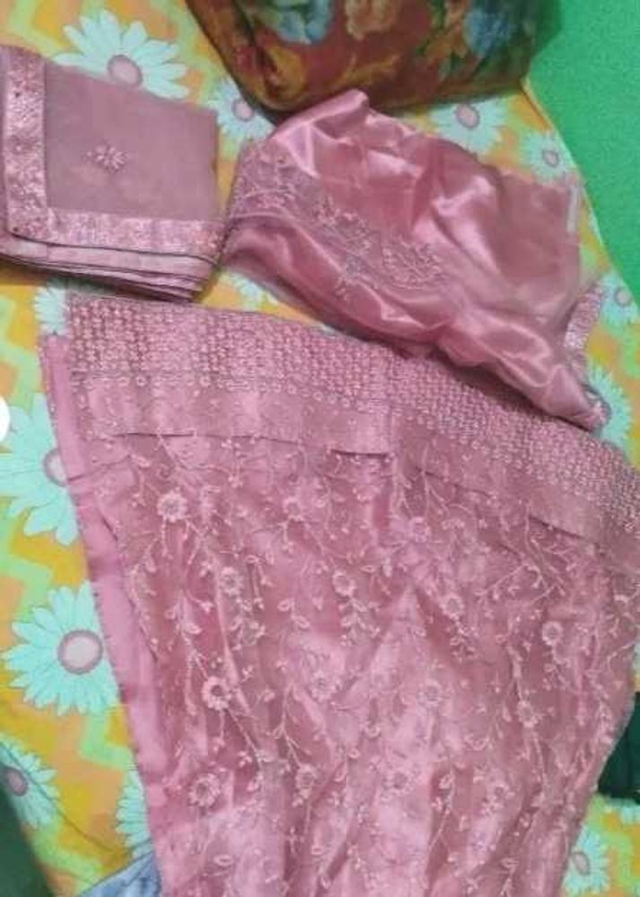 Elegant Pink Embroidered Lehnga
