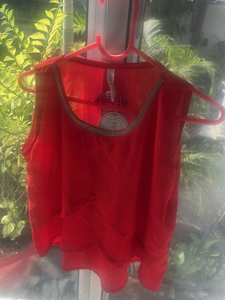 Red Sleeveless Top