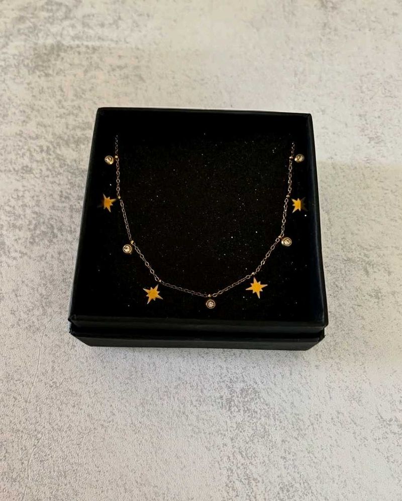 Star &amp; Crystal Dangle Antiturnish Necklace