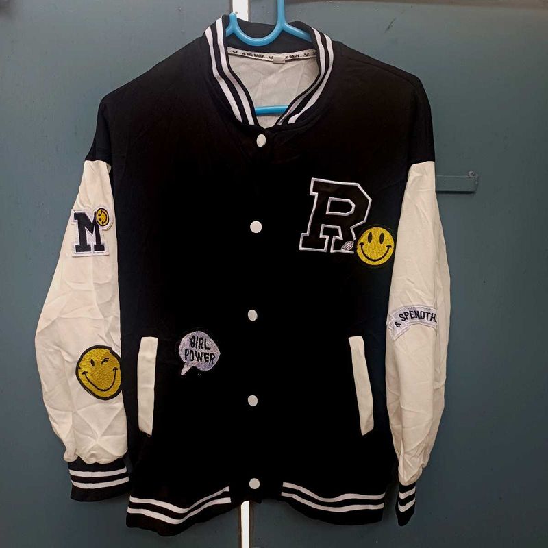 ⚫️black Varsity Jacket🎉