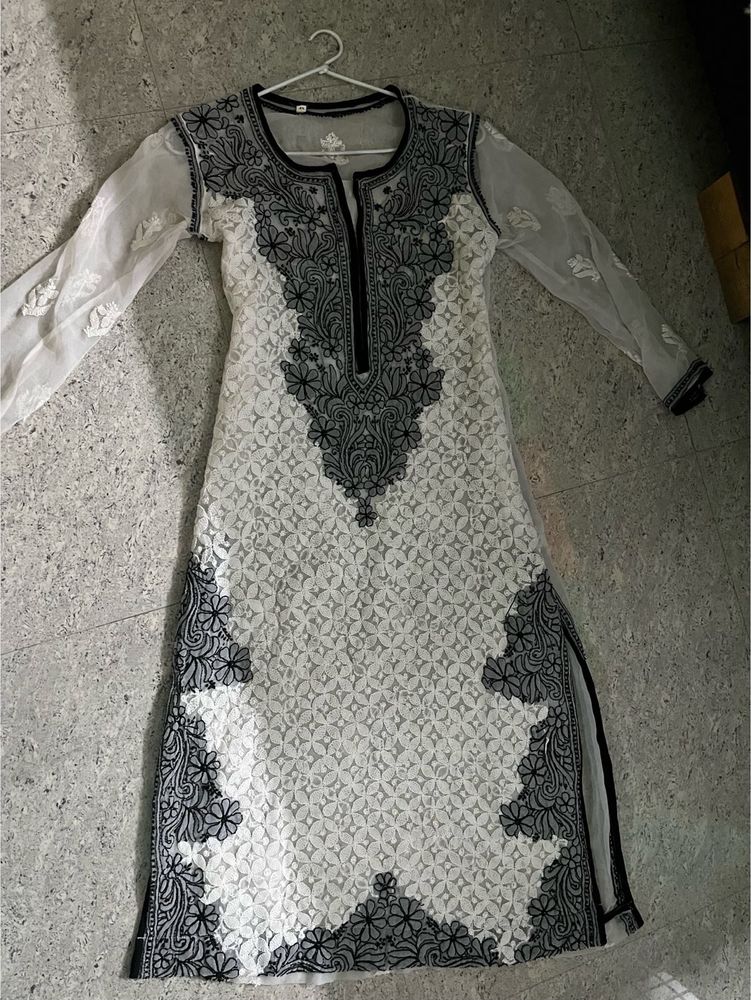 Black &amp; White Embroidered Chikankari Kurti