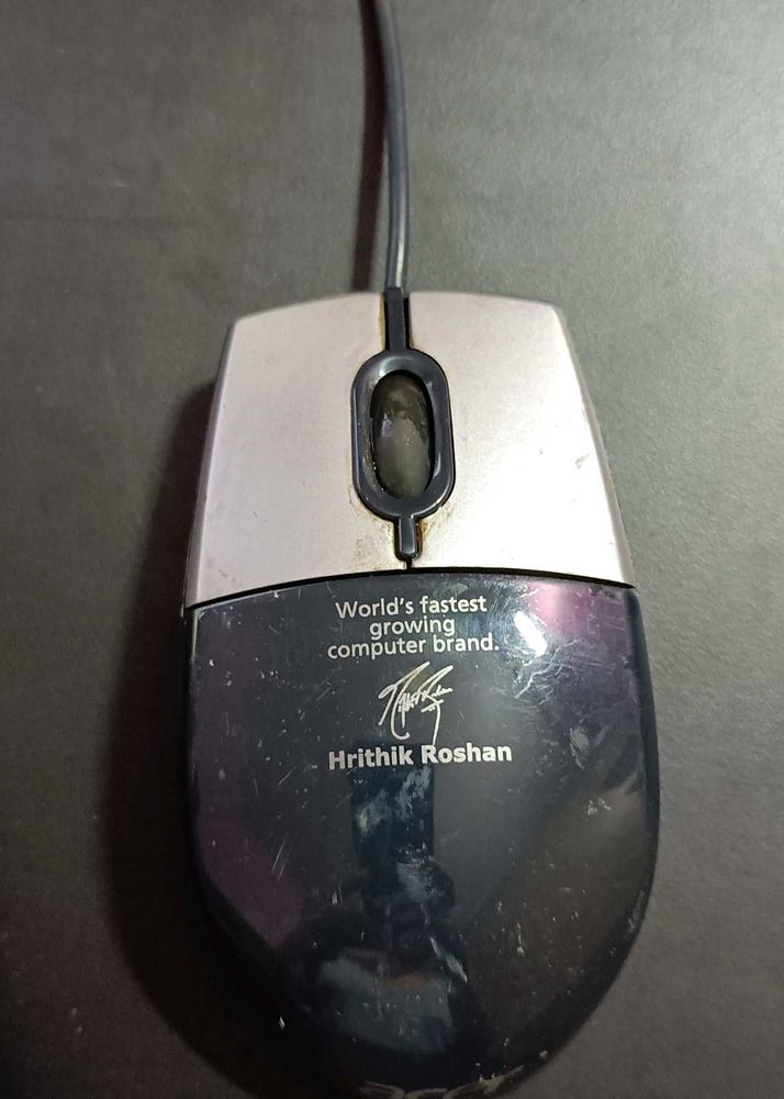 Mouse With Hrithik&#39;s Signature