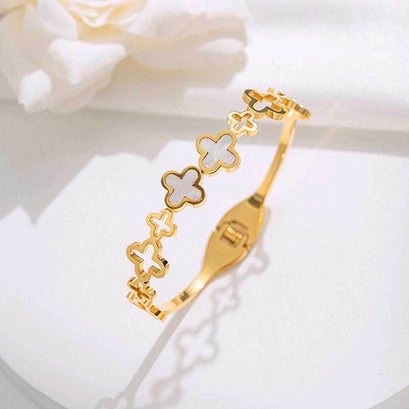 Anti - Tarnish Korean Clover Bangle Bracelet
