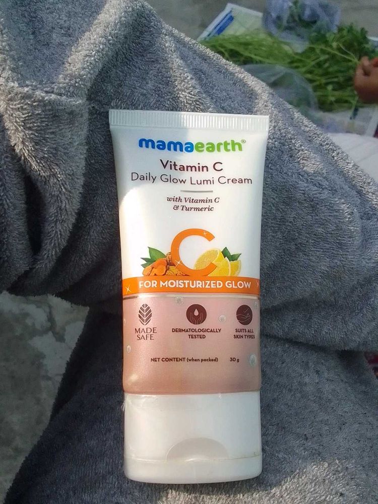 Mama Earth GLOW LUMI CREAM