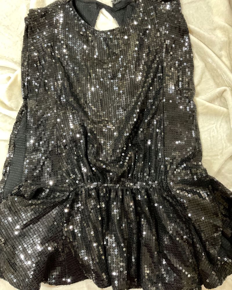 🪩Black Sequin Top 🪩
