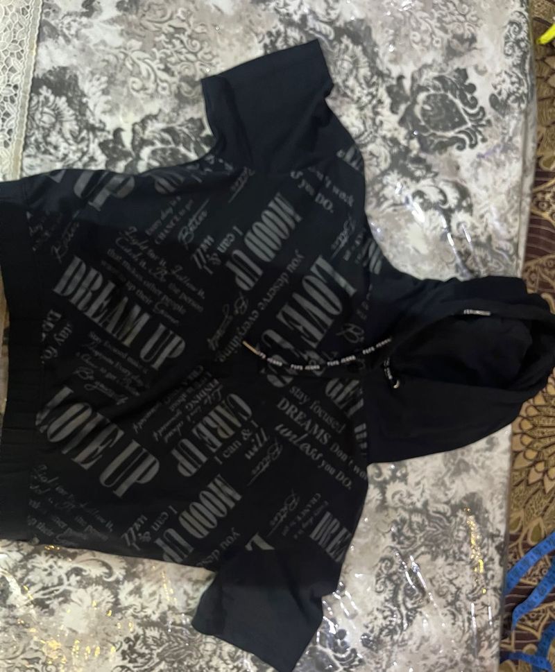 Half Sleeved Hood