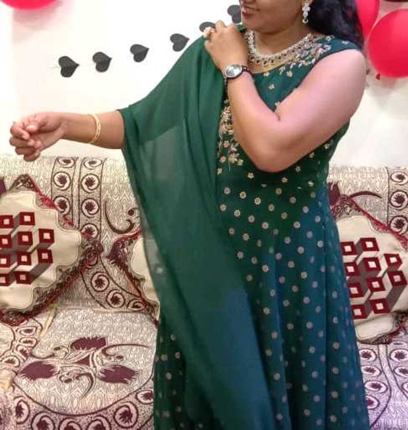 ❗Clearance Sale ❗🌲DARK GREEN 🌲☘️ LONG DRESS WITH