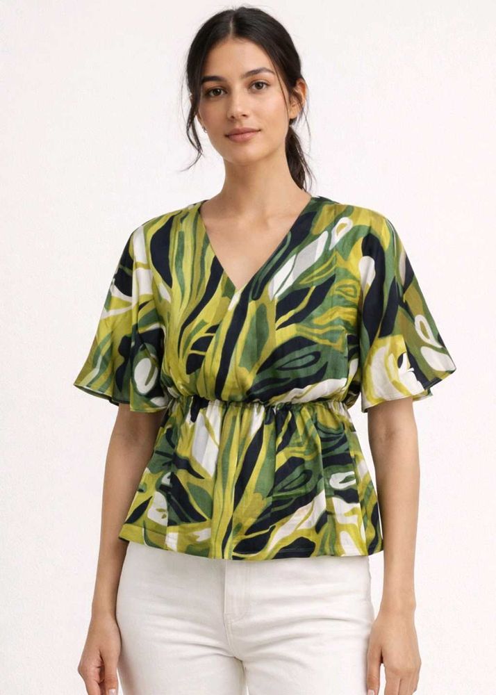 Leaf Print V-Neck Top🍀