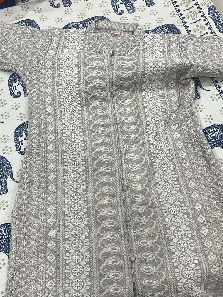 Elegant Embroidered Kurta